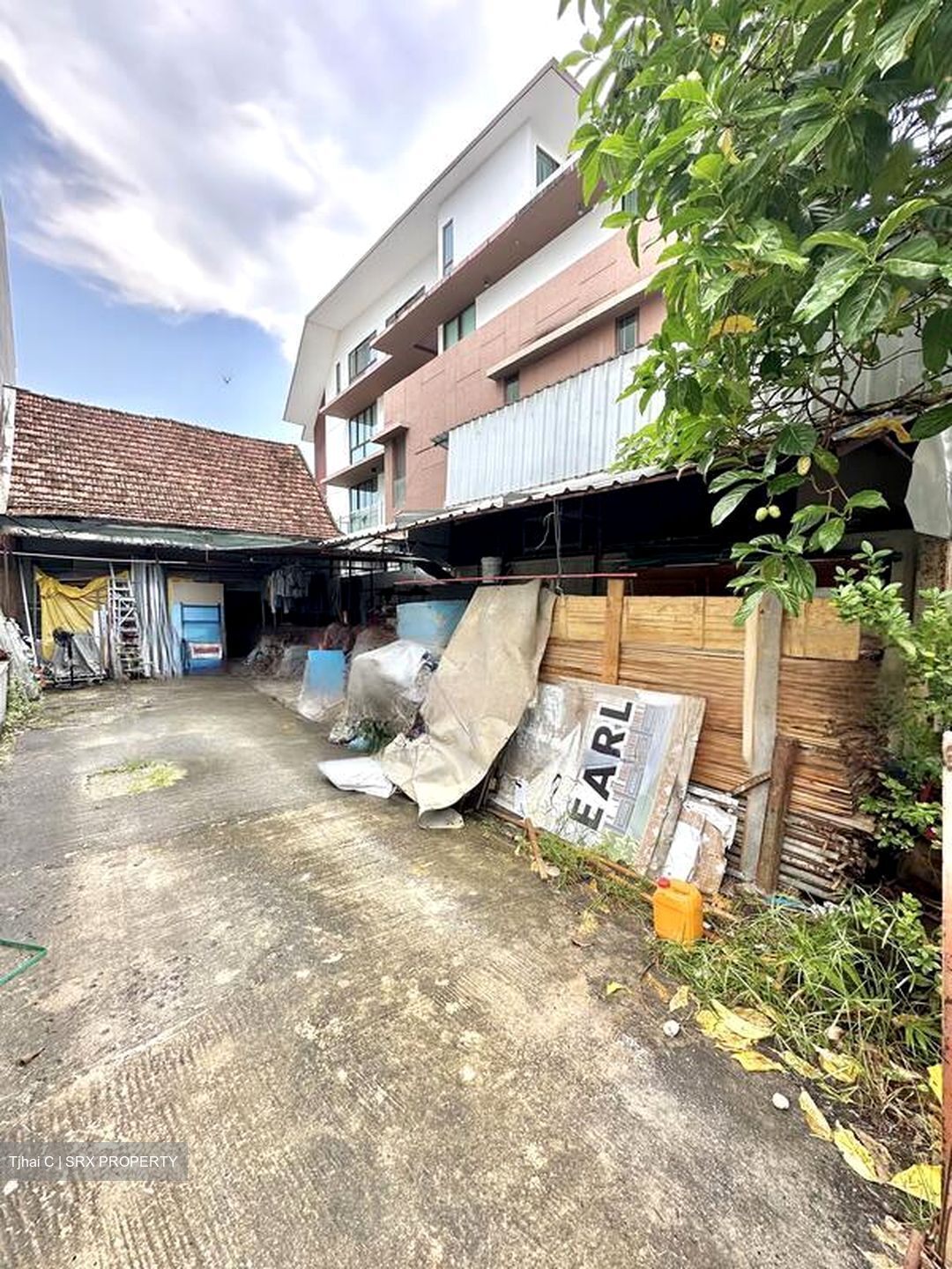 Cambridge Road (D8), Terrace #461309921
